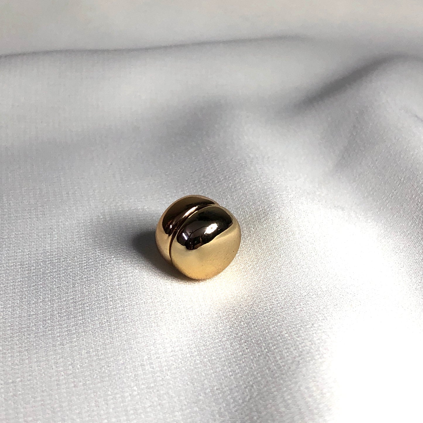 Magnetic Pins - Metallic Round