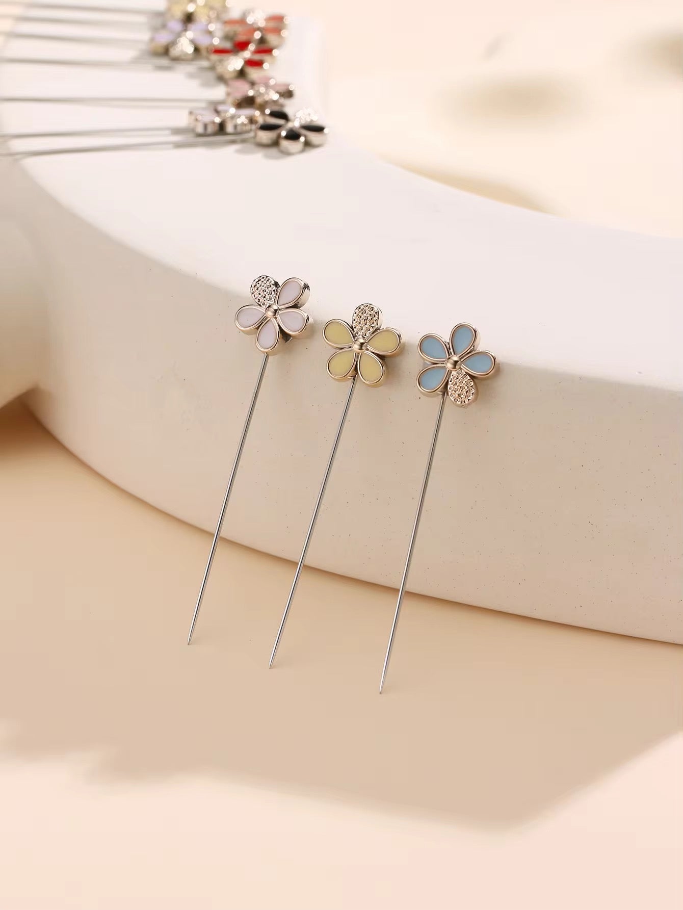 Petal Pins (Pack of 10 Pins)