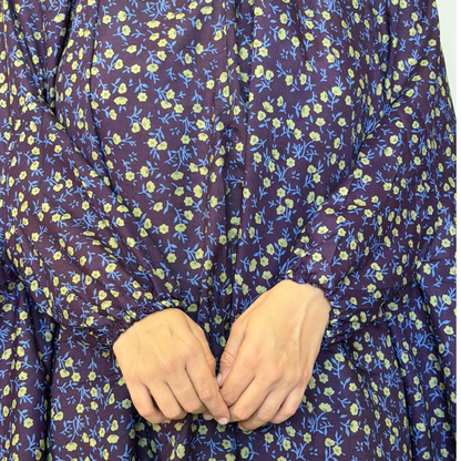 Namaz Chadar with Sleeves - Navy Green Florals