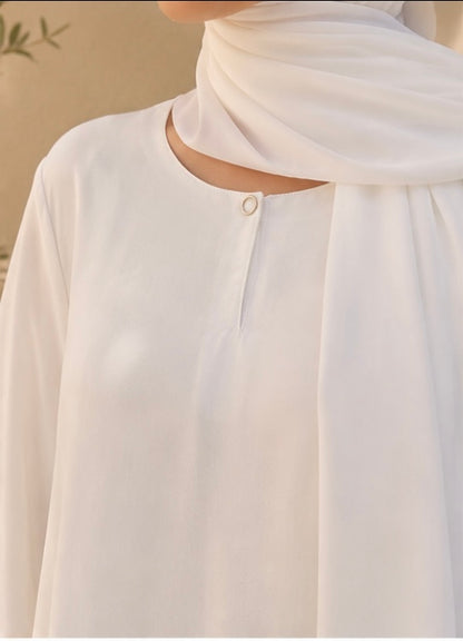 Nada White Abaya - Front Close